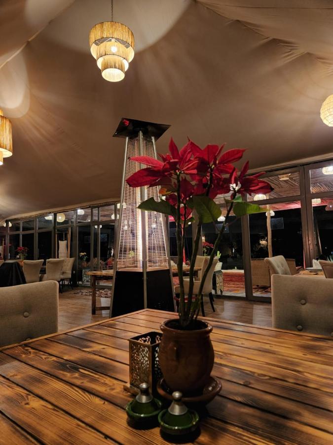Yes We Camp'S & Spa Agafay El Karia Bagian luar foto